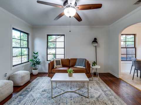 1727 Melbourne Avenue, Dallas, TX 75224