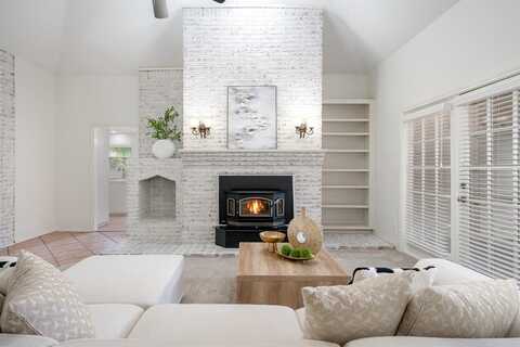 4703 El Brevo Court, Arlington, TX 76017