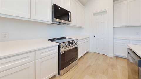 338 S 3rd Street, Jacksboro, TX 76458