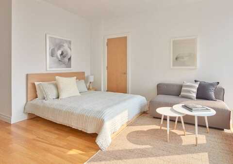 550 West 54th Street, New York, NY 10019