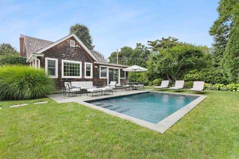 98 Sherrill Road, East Hampton, NY 11937