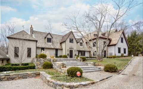 148 Taunton Hill Rd, Newtown, CT 06470