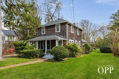 29 NEW JERSEY AVENUE, Bellport, NY 11713