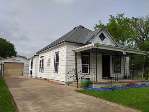 906 W. 6th St., Coffeyville, KS 67337