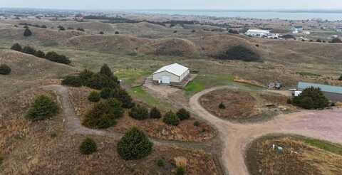46070 Arrowhead Rd, Burwell, NE 68823
