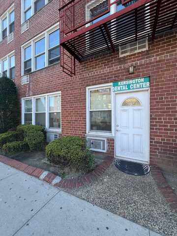 207 Ocean Pkwy, Brooklyn, NY 11218