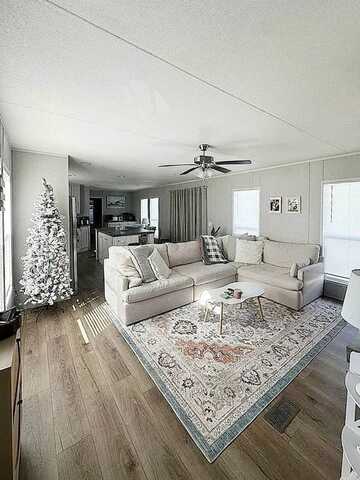 2899 Sugarloaf Dr., Lake Charles, LA 70607