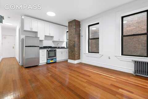 214 East 82nd Street, New York, NY 10028