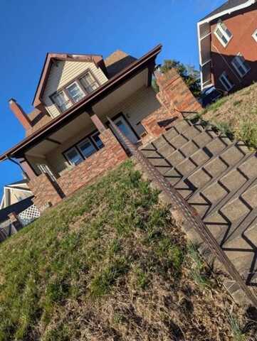 3215 WALTERS HILL DR, ASHLAND, KY 41101