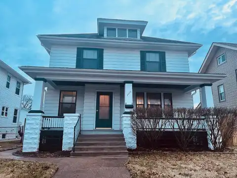 1115 W. 17th ST, Davenport, IA 52804