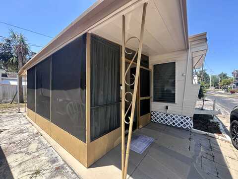 5015 Seminole Blvd, Saint Petersburg, FL 33708