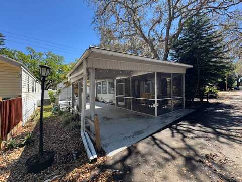 10510 Captain Hook Circle, Thonotosassa, FL 33592