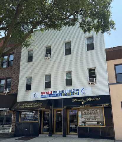 22-03 Steinway ST, Astoria, NY 11105