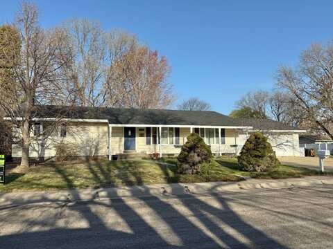 820 S Gilman Ave, North Platte, NE 69101