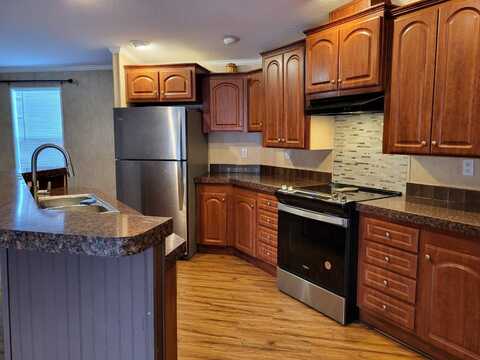 123 MAGNOLIA LN, Tampa, FL 33610