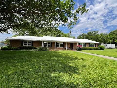 506 Nancy Ann, Hamilton, TX 76531