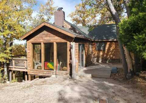 33668 Angeles Dr, Green Valley Lake, CA 92341