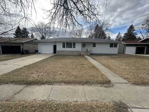 624 Kersten Street, Bottineau, ND 58318