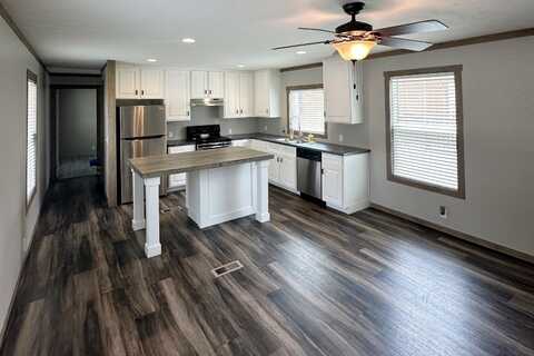 2390 W Moore, Terrell, TX 75160