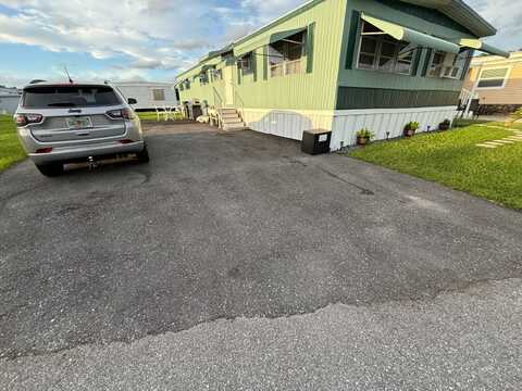 4426 73rd place #611, Riviera Beach, FL 33404