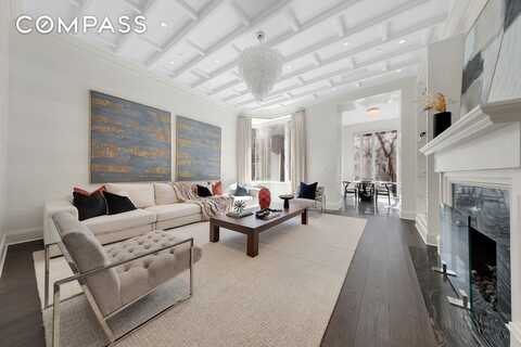 42 West 71st Street, New York, NY 10023