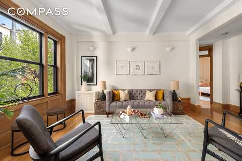 35 West 82nd Street, New York, NY 10024