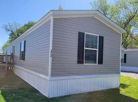 300 W Albert St., Maize, KS 67101