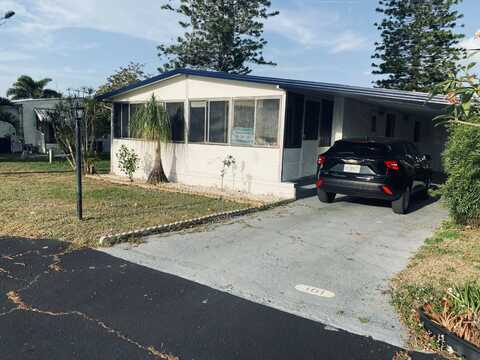 101 Oneida Circle, Fort Pierce, FL 34946