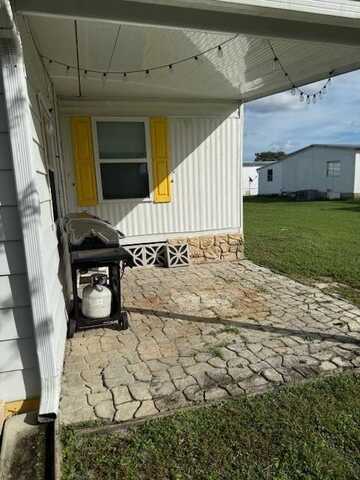 948 Overlook Dr, Deland, FL 32724