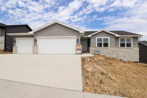2069 Sky Blue Drive, Dubuque, IA 52001