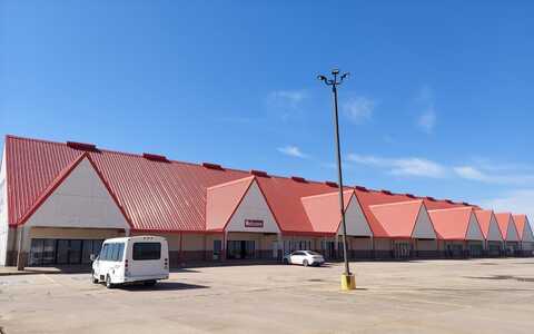 4825 West White Avenue, Blackwell, OK 74631