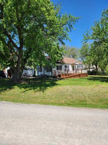 611 East 5th Street, Jamestown, KS 66948