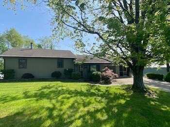 1602 Hillcrest, Carmi, IL 62821