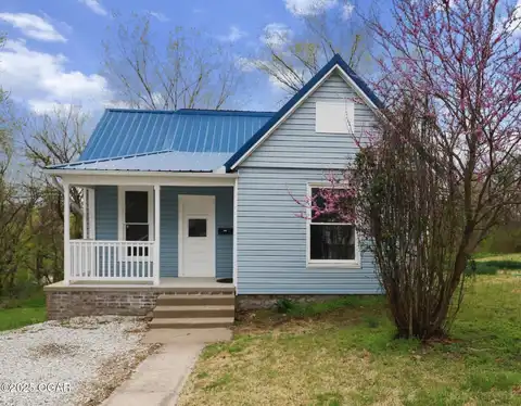 317 W McKinney Street, Neosho, MO 64850