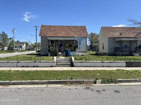 2201 S Moffet Avenue, Joplin, MO 64804
