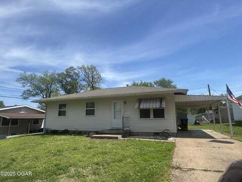 1240 Harrington Avenue, Carthage, MO 64836