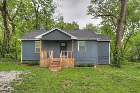 708 Jefferson Avenue, Neosho, MO 64850