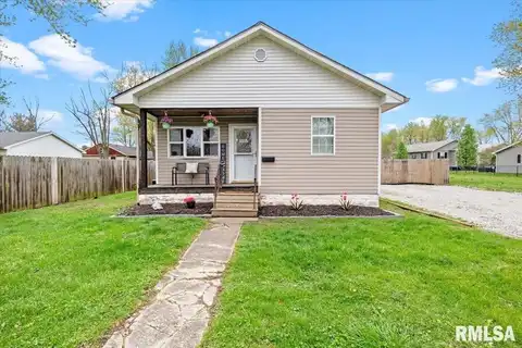 506 W WALNUT Street, Gillespie, IL 62033
