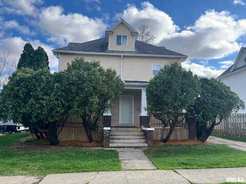 307 E CENTRAL Boulevard, Kewanee, IL 61443
