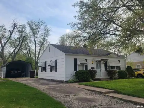 820 W RIDGEMONT Road, Peoria, IL 61614