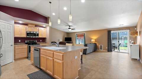 5706 Wrigley Dr., Pasco, WA 99301