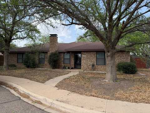 2504 Bellechasse Court, Midland, TX 79705