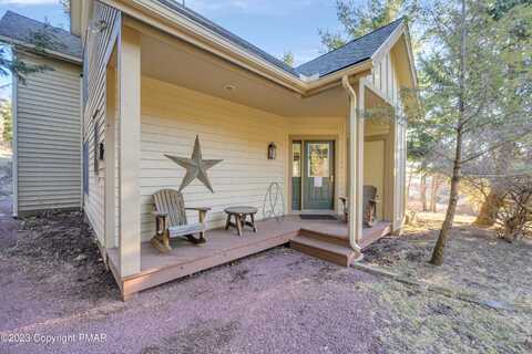 411 Hickory Drive, Tannersville, PA 18372