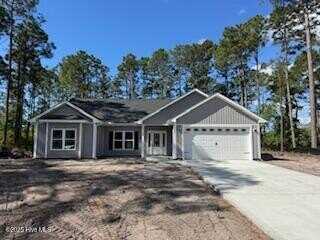 189 Boundaryline Drive NW, Calabash, NC 28467