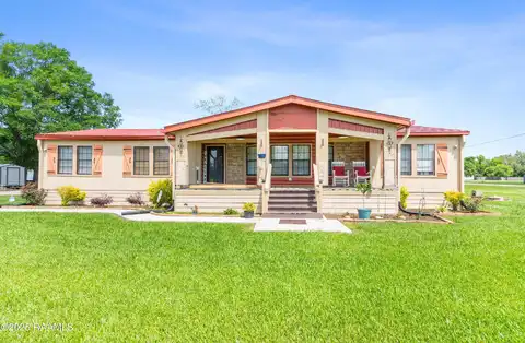 611 Saint Clair Road, Breaux Bridge, LA 70517