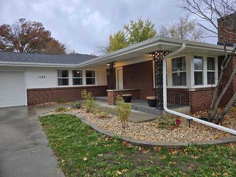 1132 Prestwick, ROCKFORD, IL 61107