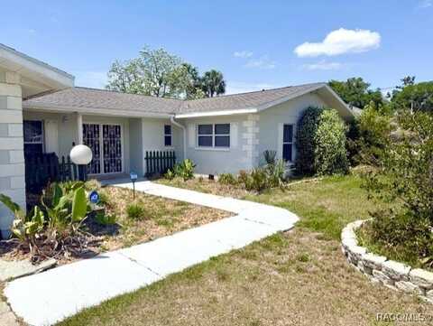 818 N Country Club Drive, Crystal River, FL 34442