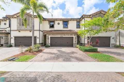 9584 S Town Parc Cir S, Parkland, FL 33076