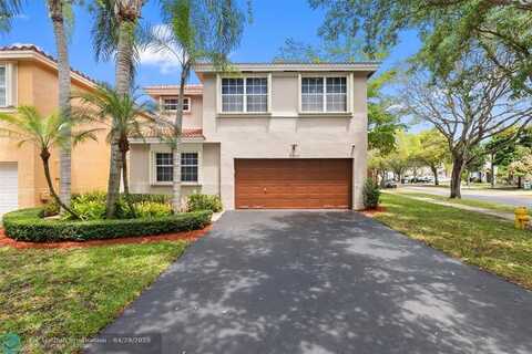 10735 S Saratoga Dr, Cooper City, FL 33026