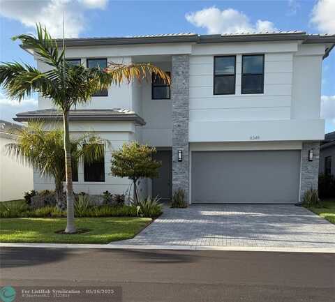 8349 Royal County Down Rd, Boca Raton, FL 33434